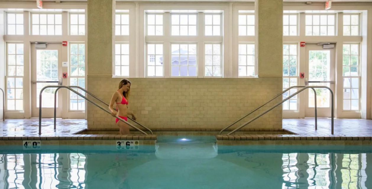Spa pool at Williamsburg Inn, a Virginia resort